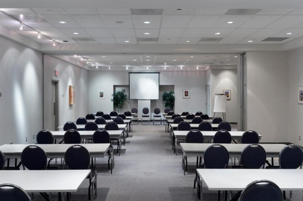 Residence & Conference Centre - Toronto image 12